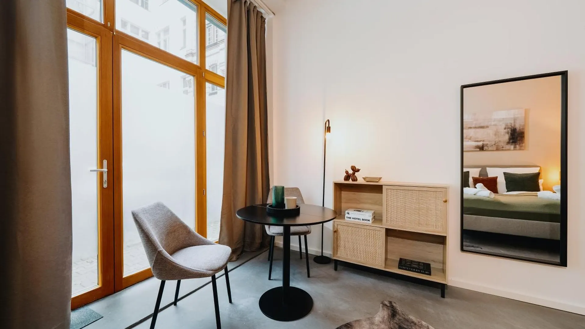 Homely Berlin - Historic Building, 3 Bedrooms, Mauerpark, Family & Business Appartamento